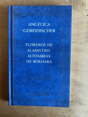 Floreros de alabastro alfombras de Bokhara- Gorodischer(2z7