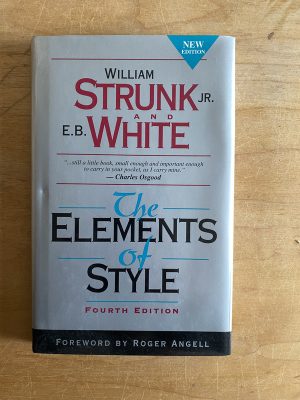 The elements of style - White, E.B; Strunk, William Jr (2v5