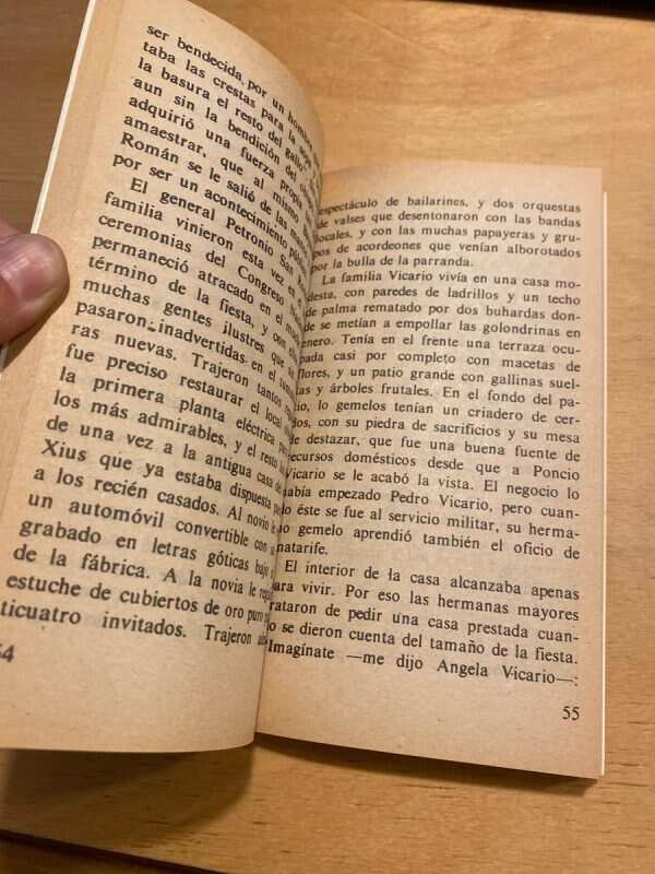 Cronica De Una Muerte Anunciada - Garcia Marquez (o2) - Image 2